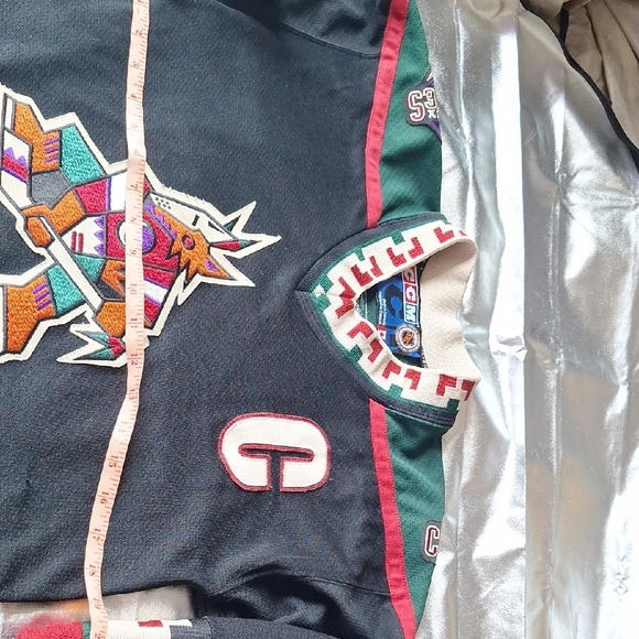 Boys XL CCM Black and Burgundy Hockey Jersey - Picture 12 of 15